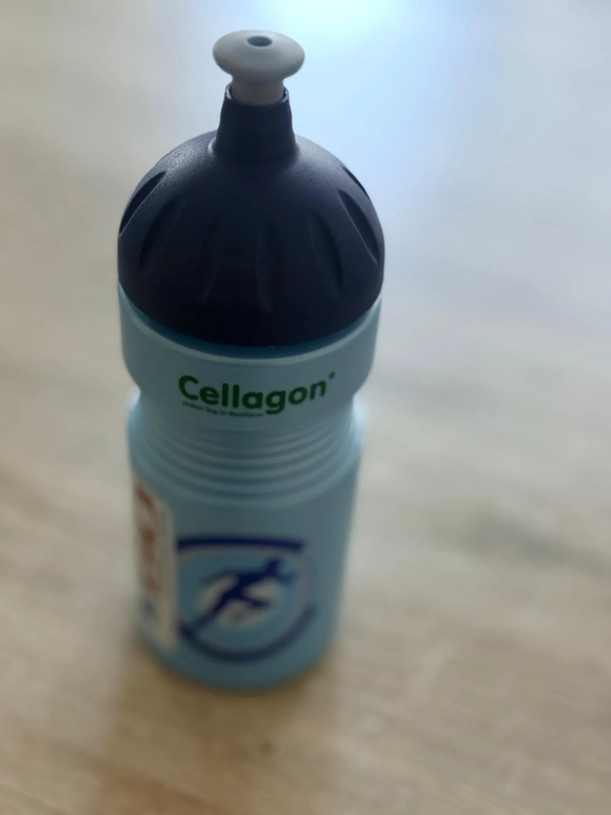 Yvonnes Trinkflasche mit Cellagon T.GO
